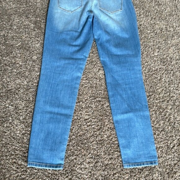 Kancan 30 Light Wash Straight Leg Distressed Jeans - Picture 8 of 9